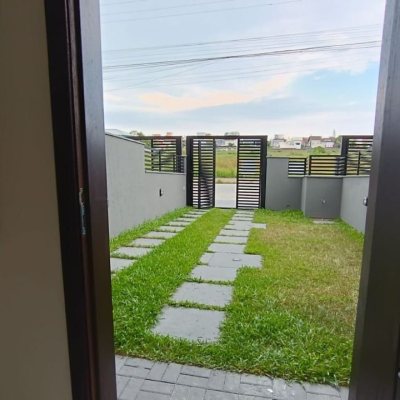 Casa Residencial com 117m², 2 quartos, 1 suíte, 2 garagens, no bairro Campeche em Florianópolis