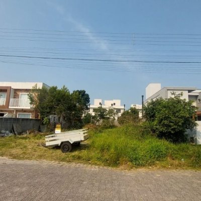 Terrenos Residenciais com 450m², no bairro Campeche em Florianópolis