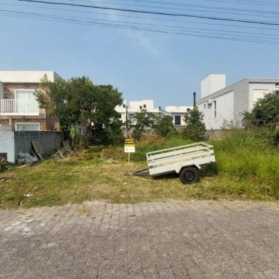Terrenos Residenciais com 450m², no bairro Campeche em Florianópolis