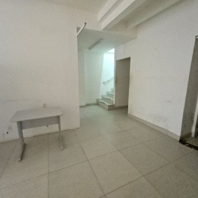 Loja com 169m², no bairro Centro em Florianópolis