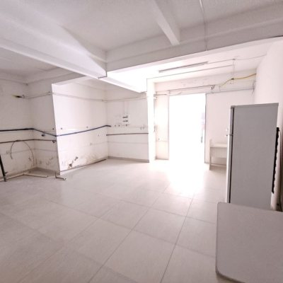 Loja com 169m², no bairro Centro em Florianópolis