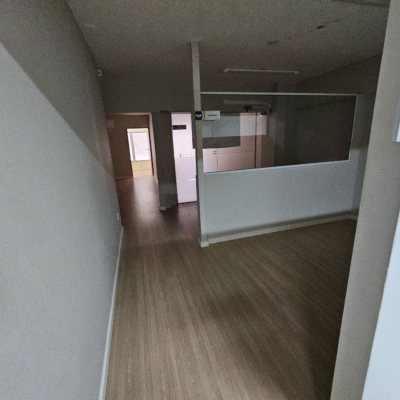 Loja com 169m², no bairro Centro em Florianópolis