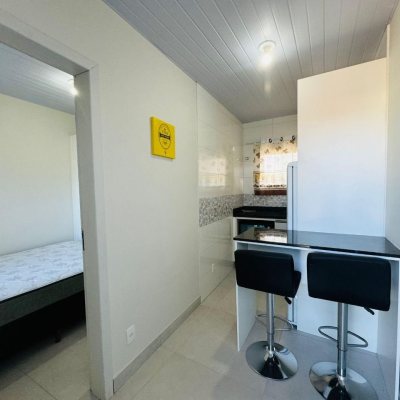Pousada com 261m², 7 quartos, 1 suíte, 3 garagens, no bairro Tapera da Base em Florianópolis