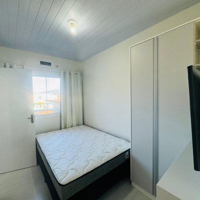 Pousada com 261m², 7 quartos, 1 suíte, 3 garagens, no bairro Tapera da Base em Florianópolis