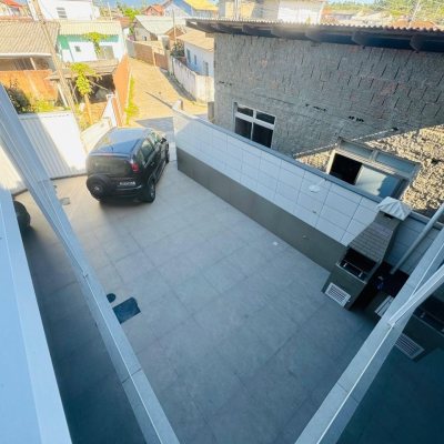 Pousada com 261m², 7 quartos, 1 suíte, 3 garagens, no bairro Tapera da Base em Florianópolis