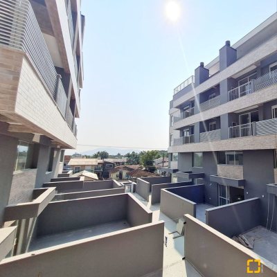 Apartamentos com 69m², 2 quartos, 1 suíte, 1 garagem, no bairro alto ribeirão em Florianópolis