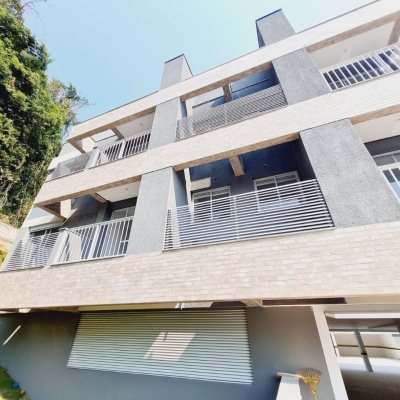 Apartamentos com 69m², 2 quartos, 1 suíte, 1 garagem, no bairro alto ribeirão em Florianópolis
