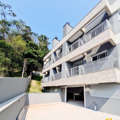 Apartamentos com 69m², 2 quartos, 1 suíte, 1 garagem, no bairro alto ribeirão em Florianópolis