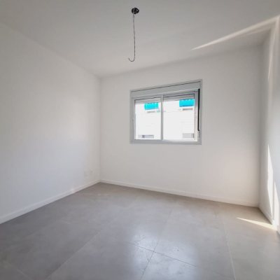 Casa em Condomínio com 78m², 2 quartos, 2 suítes, 2 garagens, no bairro Morro das Pedras em Florianópolis
