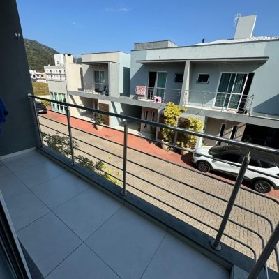 Casa em Condomínio com 115m², 3 quartos, 1 suíte, 1 garagem, no bairro Ribeirão Da Ilha em Florianópolis