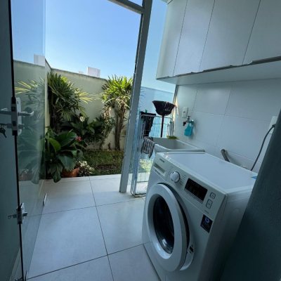 Casa em Condomínio com 115m², 3 quartos, 1 suíte, 1 garagem, no bairro Ribeirão Da Ilha em Florianópolis