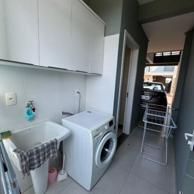 Casa em Condomínio com 115m², 3 quartos, 1 suíte, 1 garagem, no bairro Ribeirão Da Ilha em Florianópolis