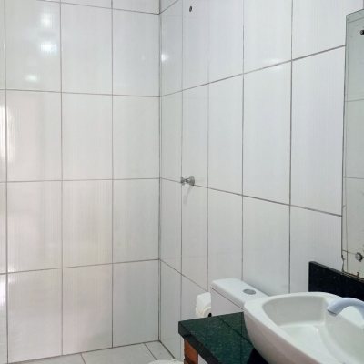 Casa Residencial com 420m², 3 quartos, 3 suítes, 2 garagens, no bairro São João Do Rio Vermelho em Florianópolis