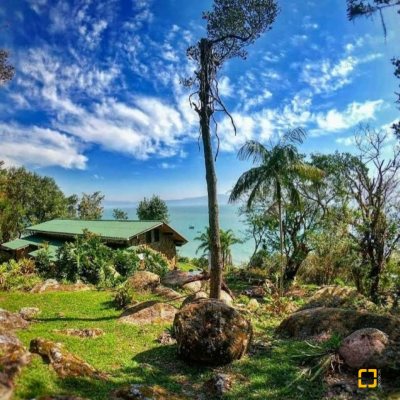 Casa Residencial/Comercial com 226m², 4 garagens, no bairro Jurerê Internacional em Florianópolis