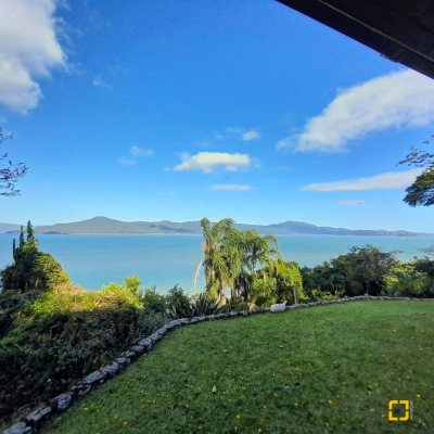 Casa Residencial/Comercial com 226m², 4 garagens, no bairro Jurerê Internacional em Florianópolis