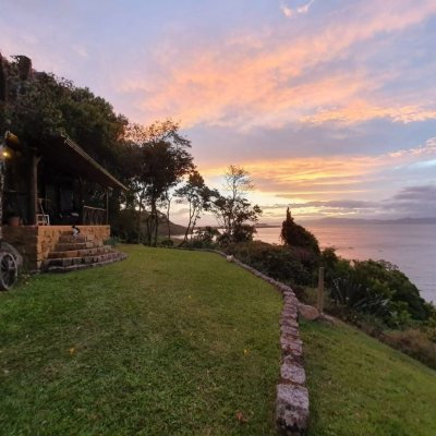 Casa Residencial/Comercial com 226m², 4 garagens, no bairro Jurerê Internacional em Florianópolis