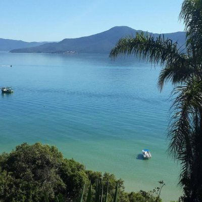 Casa Residencial/Comercial com 226m², 4 garagens, no bairro Jurerê Internacional em Florianópolis