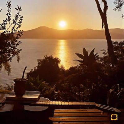 Casa Residencial/Comercial com 226m², 4 garagens, no bairro Jurerê Internacional em Florianópolis