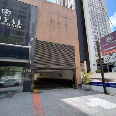 Sala com 31m², 1 garagem, no bairro Centro em Florianópolis