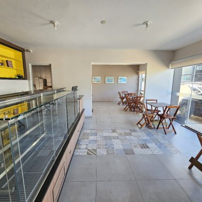 Casa Residencial/Comercial com 329m², no bairro Saco Dos Limões em Florianópolis
