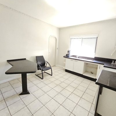 Casa Residencial/Comercial com 329m², no bairro Saco Dos Limões em Florianópolis