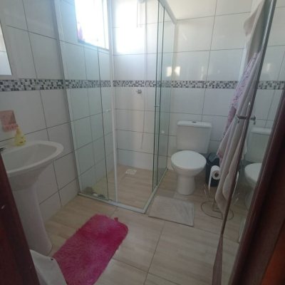 Casa Residencial/Comercial com 95m², 2 garagens, no bairro Ingleses do Rio Vermelho em Florianópolis