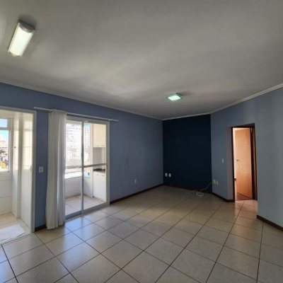 Apartamentos com 60m², 2 quartos, 1 suíte, 1 garagem, no bairro Centro em Florianópolis