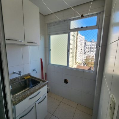 Apartamentos com 60m², 2 quartos, 1 suíte, 1 garagem, no bairro Centro em Florianópolis