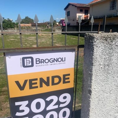 Terrenos Residenciais com 435m², no bairro Tapera da Base em Florianópolis