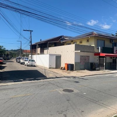 Terrenos Residenciais com 435m², no bairro Tapera da Base em Florianópolis