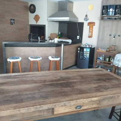 Casa Residencial com 309m², 3 quartos, 3 suítes, 4 garagens, no bairro João Paulo em Florianópolis