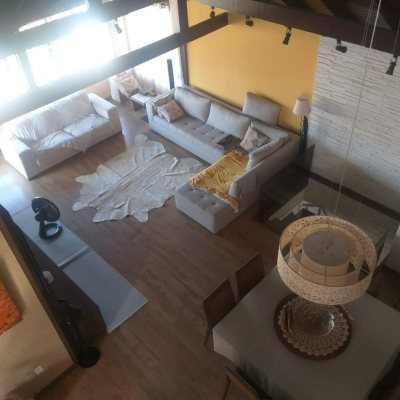 Casa Residencial com 309m², 3 quartos, 3 suítes, 4 garagens, no bairro João Paulo em Florianópolis
