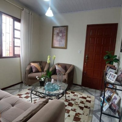 Casa Residencial com 104m², 3 quartos, 3 garagens, no bairro Ingleses do Rio Vermelho em Florianópolis