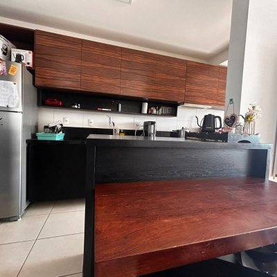 Apartamentos com 83m², 3 quartos, 1 suíte, 2 garagens, no bairro Pagani em Palhoça