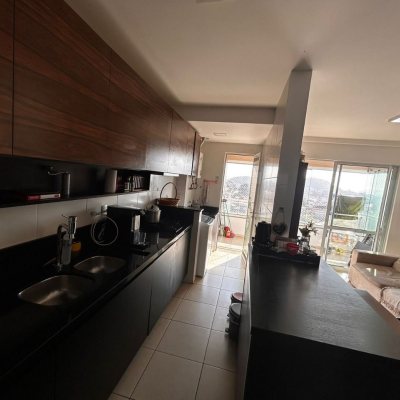 Apartamentos com 83m², 3 quartos, 1 suíte, 2 garagens, no bairro Pagani em Palhoça