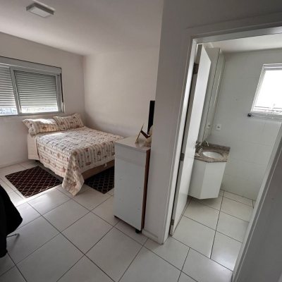 Apartamentos com 83m², 3 quartos, 1 suíte, 2 garagens, no bairro Pagani em Palhoça
