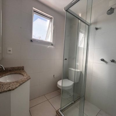 Apartamentos com 83m², 3 quartos, 1 suíte, 2 garagens, no bairro Pagani em Palhoça