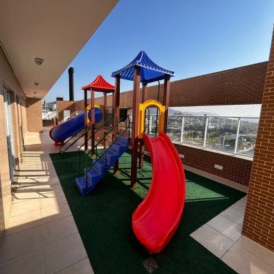 Apartamentos com 83m², 3 quartos, 1 suíte, 2 garagens, no bairro Pagani em Palhoça