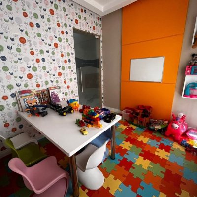 Apartamentos com 83m², 3 quartos, 1 suíte, 2 garagens, no bairro Pagani em Palhoça