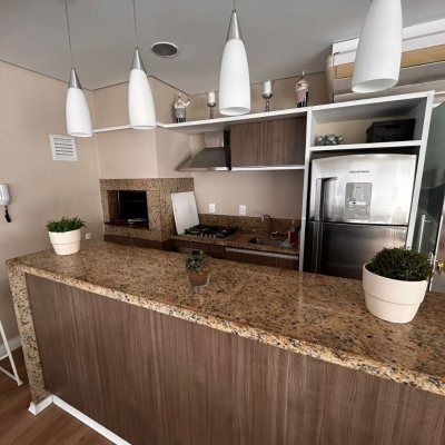 Apartamentos com 83m², 3 quartos, 1 suíte, 2 garagens, no bairro Pagani em Palhoça