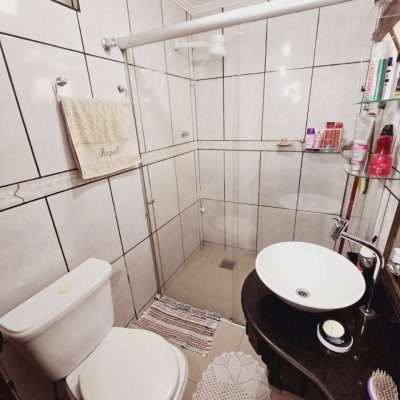 Casa Residencial com 221m², 4 quartos, 2 suítes, 1 garagem, no bairro Estreito em Florianópolis