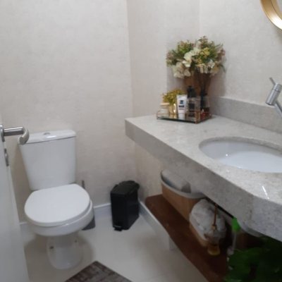 Sala com 32m², no bairro Barreiros em São José