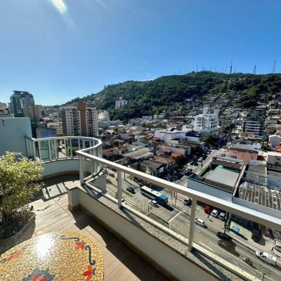 Cobertura com 162m², 4 quartos, 1 suíte, 1 garagem, no bairro Centro em Florianópolis