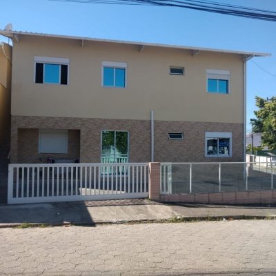 Casa Residencial com 350m², 7 quartos, 1 suíte, 5 garagens, no bairro Passa Vinte em Palhoça