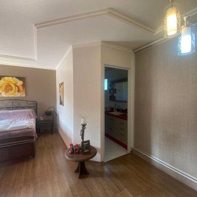 Casa Residencial com 350m², 7 quartos, 1 suíte, 5 garagens, no bairro Passa Vinte em Palhoça