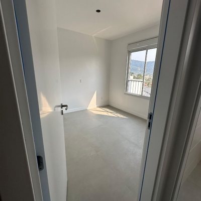 Apartamentos com 73m², 2 quartos, 1 suíte, 1 garagem, no bairro Açores em Florianópolis