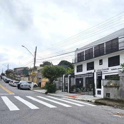 Predio com 240m², 2 garagens, no bairro Jardim Atlântico em Florianópolis