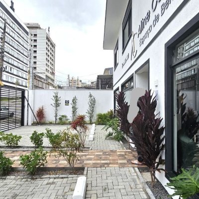 Predio com 240m², 2 garagens, no bairro Jardim Atlântico em Florianópolis