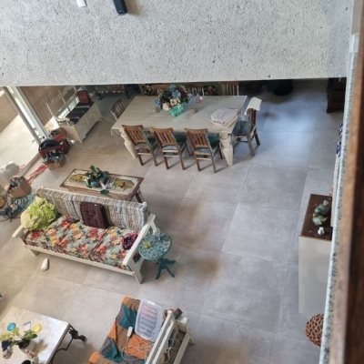 Casa Residencial com 567m², 4 quartos, 2 suítes, 3 garagens, no bairro Ingleses em Florianópolis