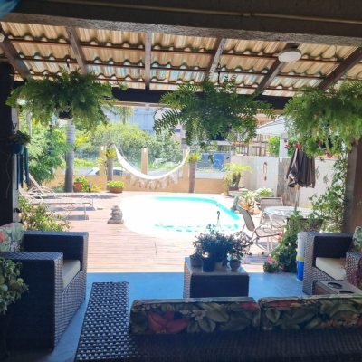 Casa Residencial com 567m², 4 quartos, 2 suítes, 3 garagens, no bairro Ingleses em Florianópolis